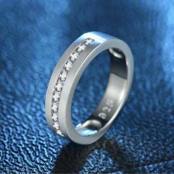 New Drawbench Design Titanium Steel Men's Ring. - Picture 4 of 6